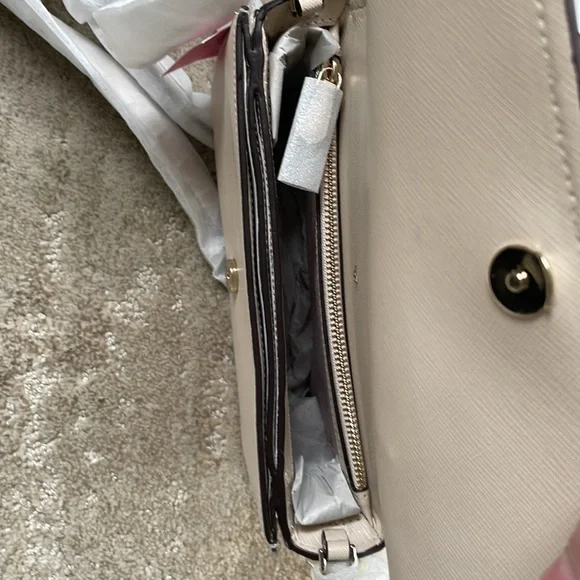 NWT Kate Spade Leather Petal Flap Chain Crossbody Wallet in Milk Glass - Picture 10 of 10